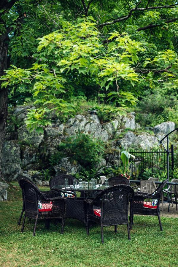 Domaine Jolivent Hotel Лак-Бром Екстериор снимка