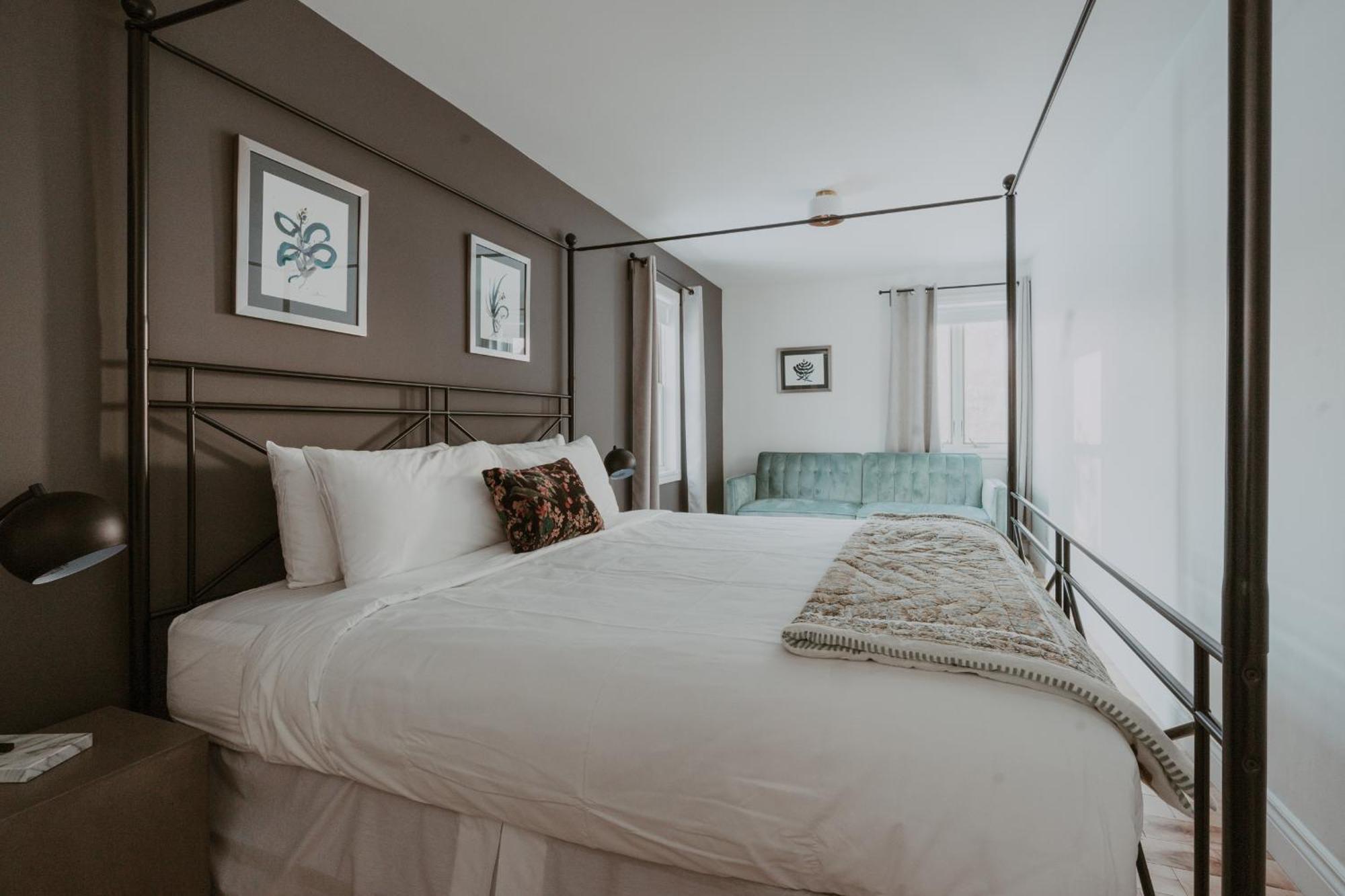 Domaine Jolivent Hotel Лак-Бром Екстериор снимка