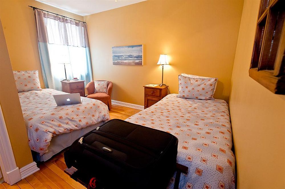 Domaine Jolivent Hotel Лак-Бром Екстериор снимка